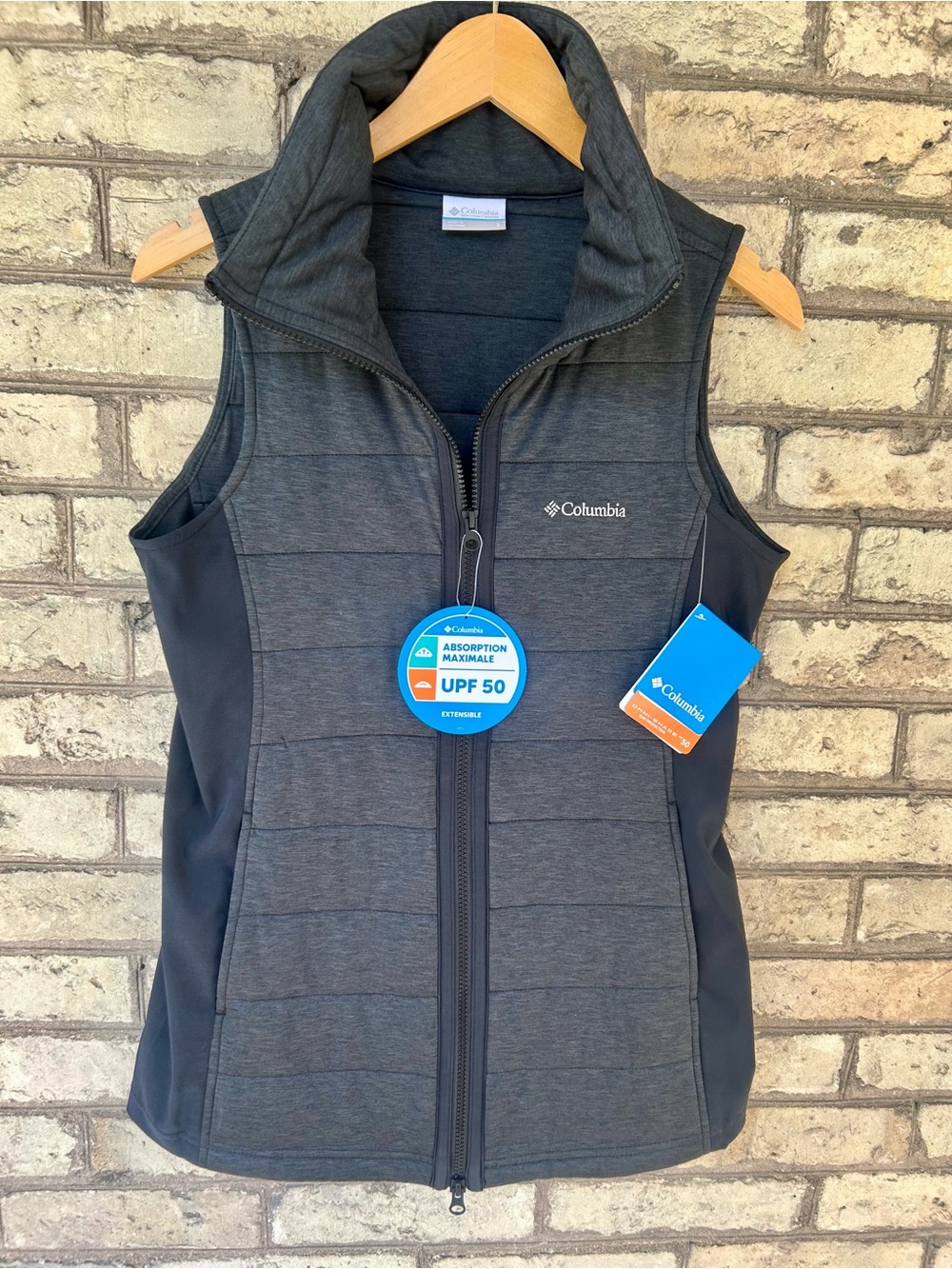 Columbia Women's Place to Place™ Wicking Vest NEW with tags
